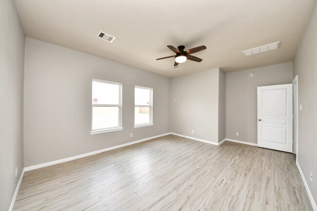 Building Photo - 7515 Morgan Ranch Tr