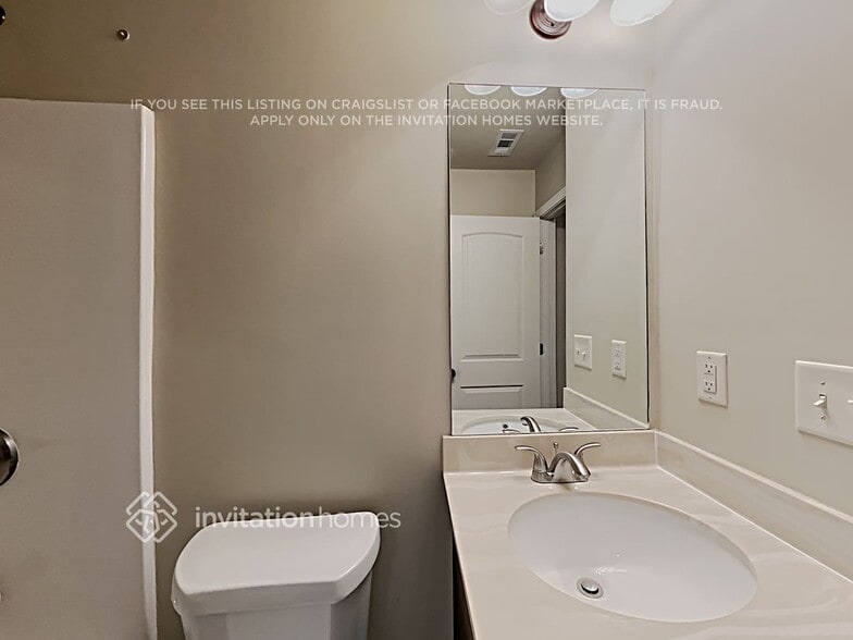 Building Photo - 5725 Westin Cir