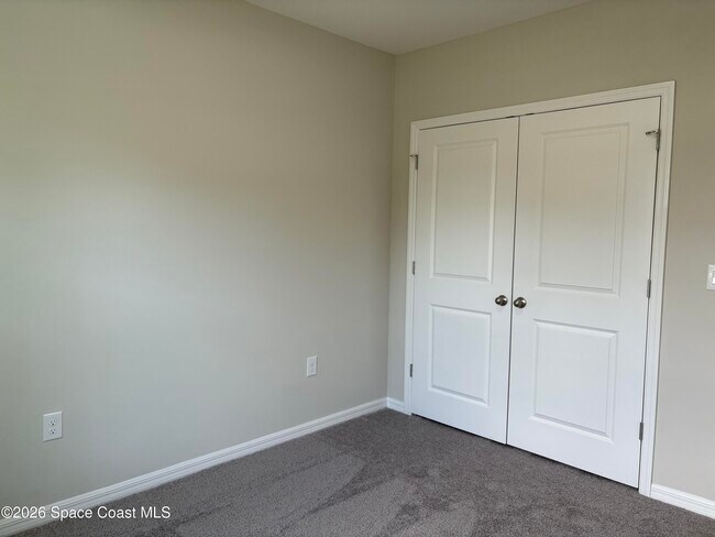 Building Photo - 474 San Filippo Dr SE