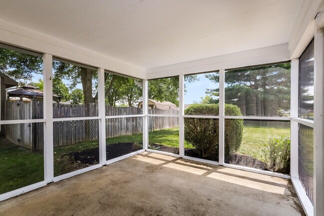 Building Photo - 329 Bear Story Blvd