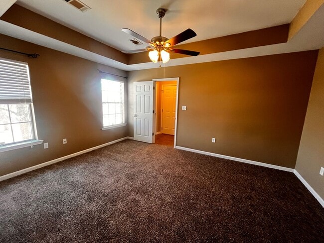 Building Photo - 3/2 in Sherwood