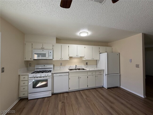 Building Photo - 232 Concho Dr