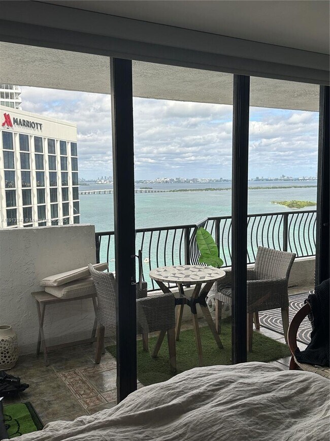 Building Photo - 555 NE 15th St