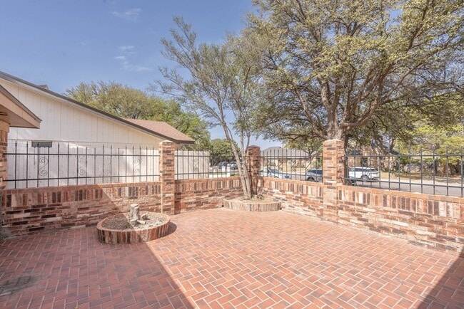 Building Photo - 4503 Westminister Dr