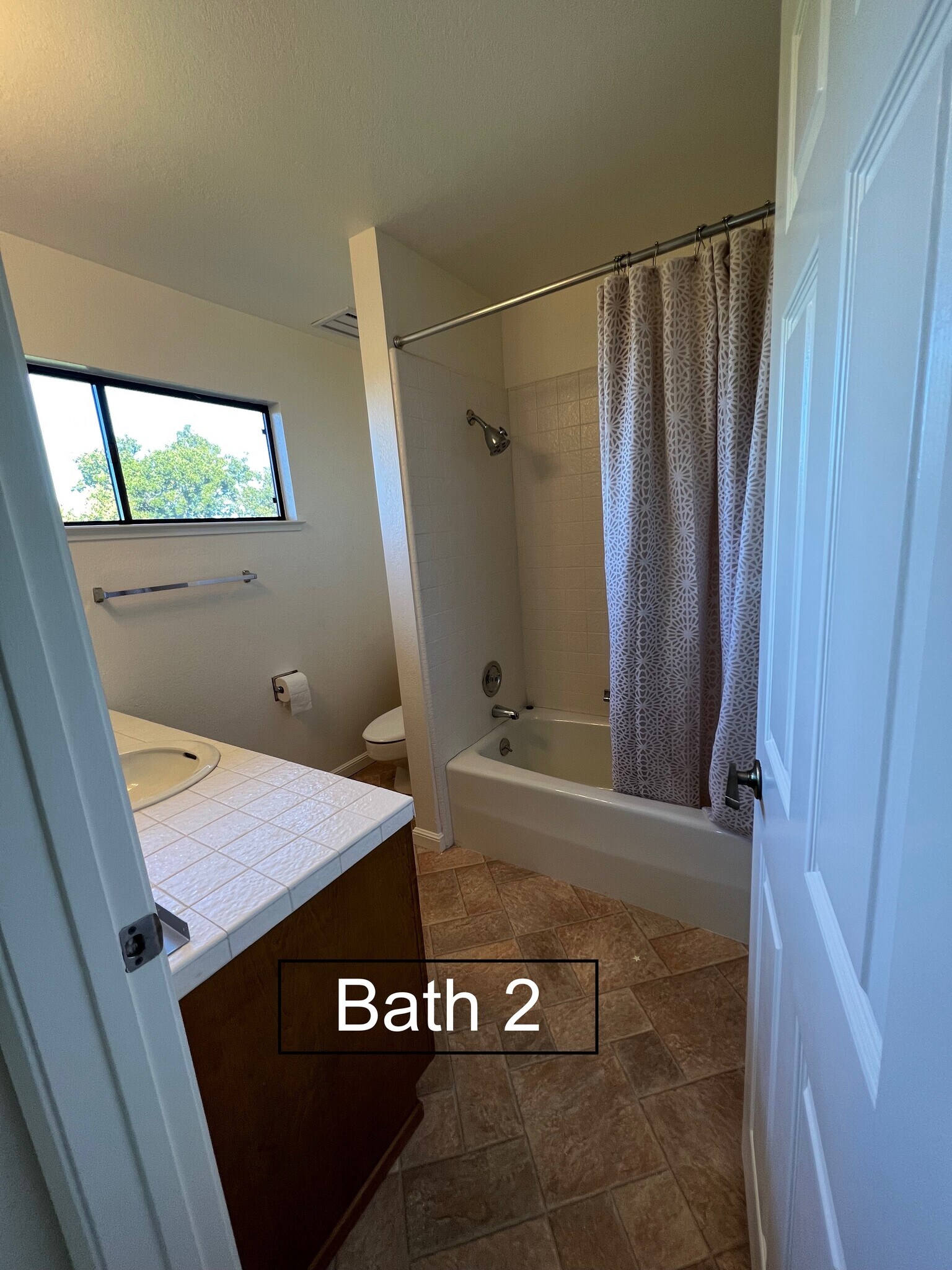 Bath 2 - 1290 Sharon Park Dr