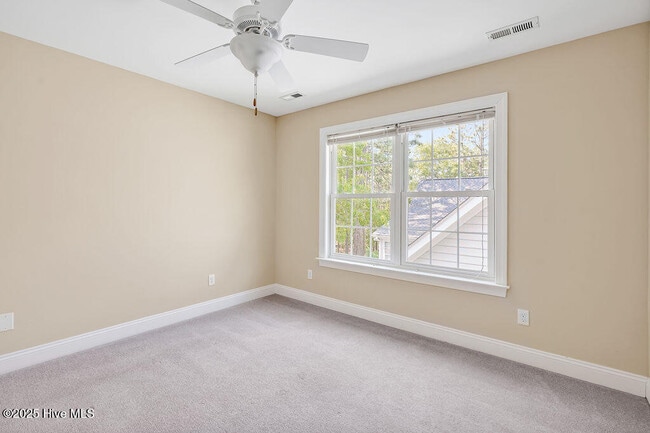 Building Photo - 3185 Wexford Way