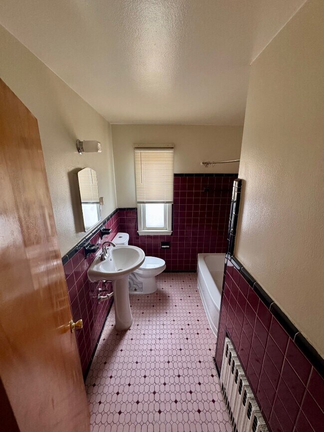 Building Photo - ?? Cozy 1-Bedroom Apartment on Detroit’s W...