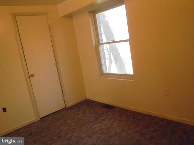 Building Photo - 51 Ed Turner Ln