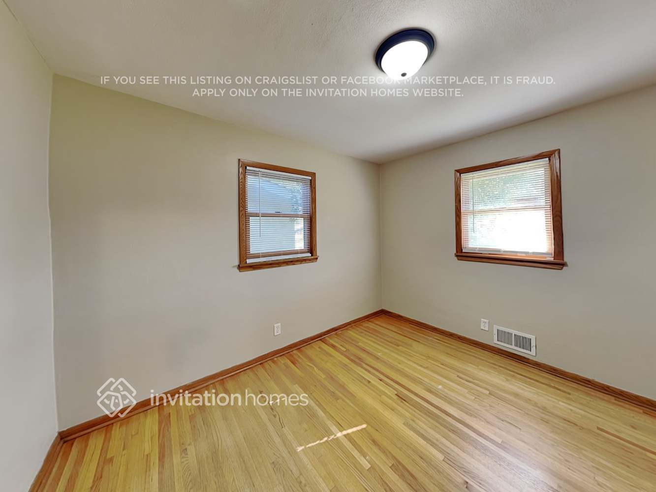 Building Photo - 1345 9th Ave S