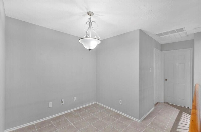 Building Photo - 9016 Elm Drake Ln
