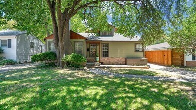 Building Photo - 8906 Santa Clara Dr