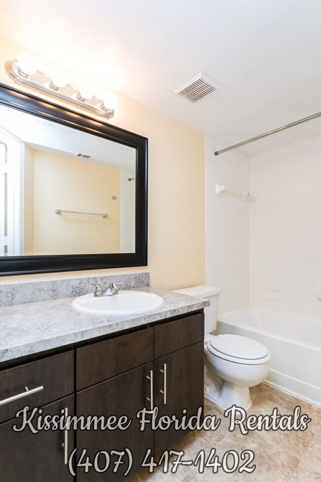 Building Photo - Beautiful Condo with 2-bedroom and 2-bathroom in the heart of Kissimmee