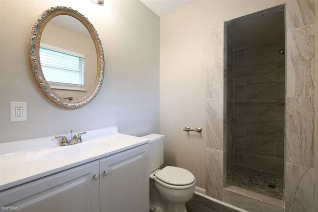 Building Photo - Updated 3BR/2BA Brick Home with Granite Kitchen & Fenced Yard — Kaufman ISD