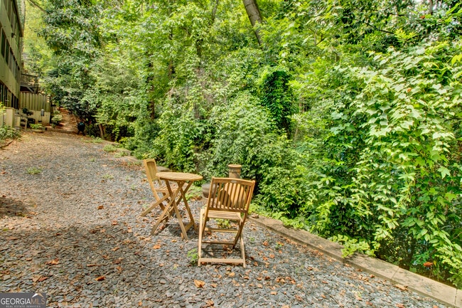 Building Photo - 12 Vista Square NW