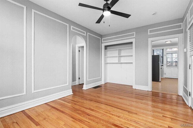 Building Photo - 6216 Northwood Ave