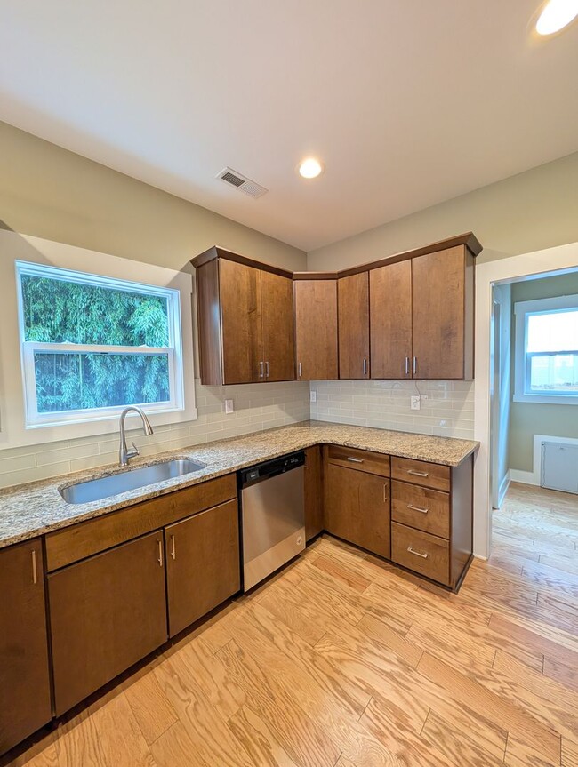 Building Photo - Long Term Rental -Oakley Area