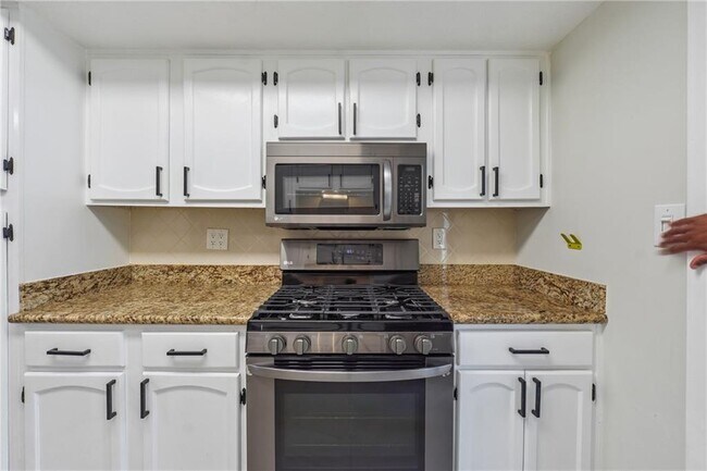 Building Photo - 4105 Canyon Point Cir