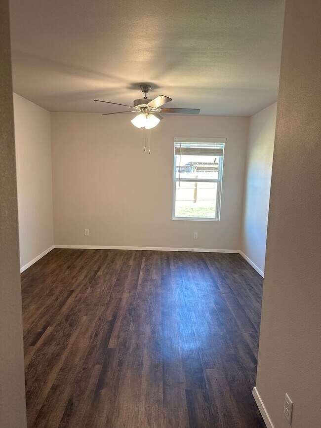 Building Photo - NOW PRELEASING!  Three Bedroom | Two Bath Home in Broken Arrow