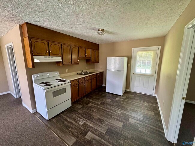 Building Photo - 16467 Hampton Ln