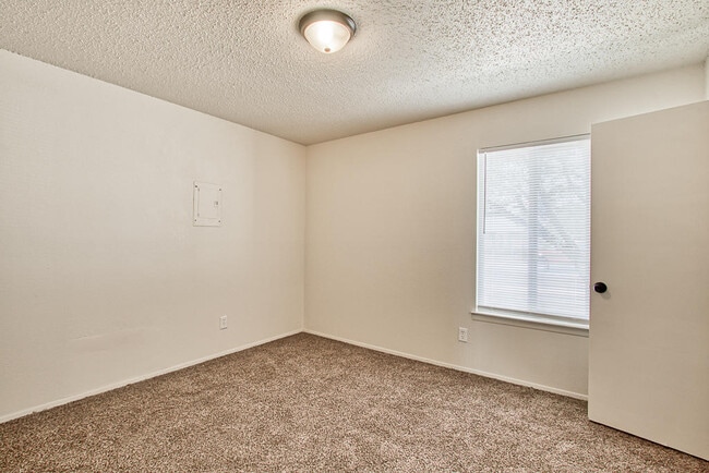 Building Photo - 10720 Mc Allen Pl