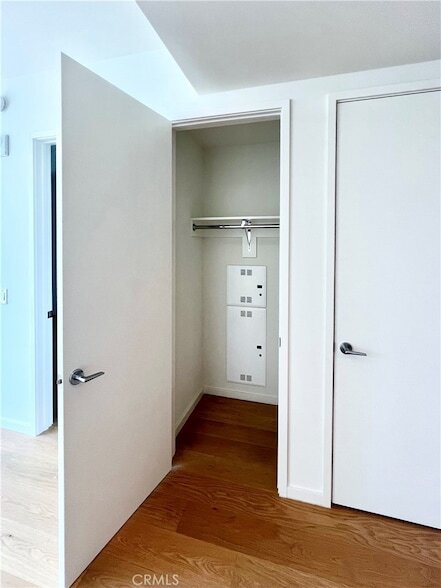 Building Photo - 889 Francisco St