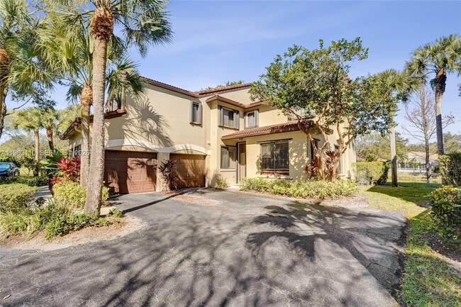 Building Photo - 1025 NW 105th Way