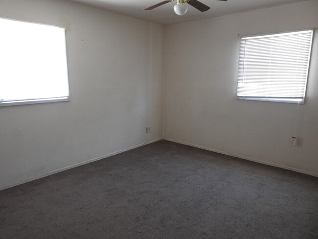 Building Photo - Uptown Lovely Home for Lease! 3 Bedroom, 2...