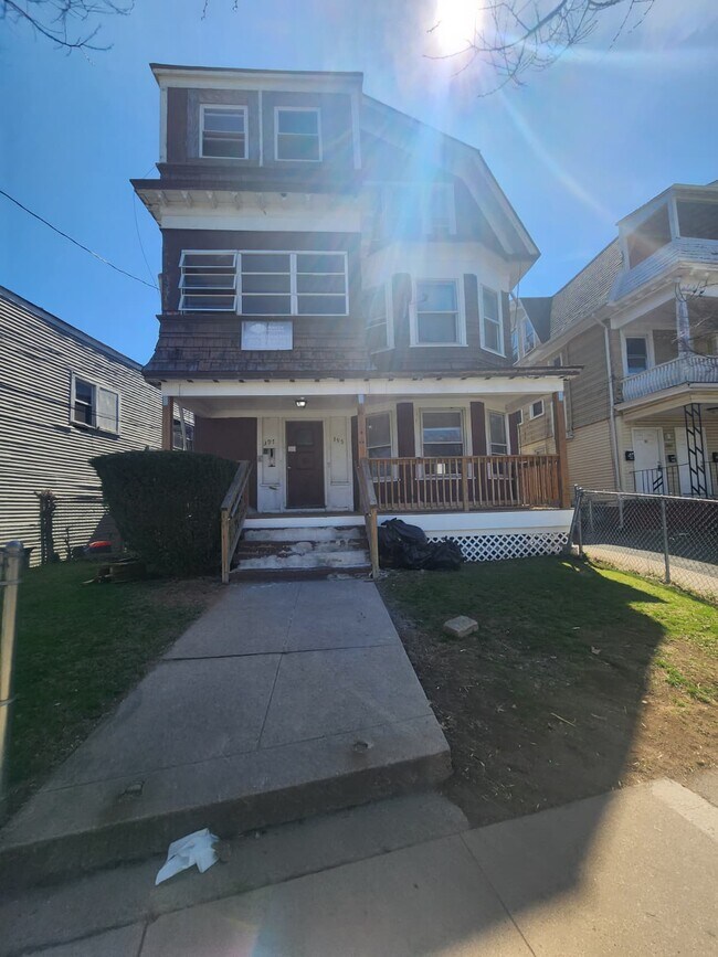 Building Photo - 395 Sherman Ave