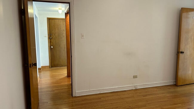 Building Photo - 7228 S Phillips Ave