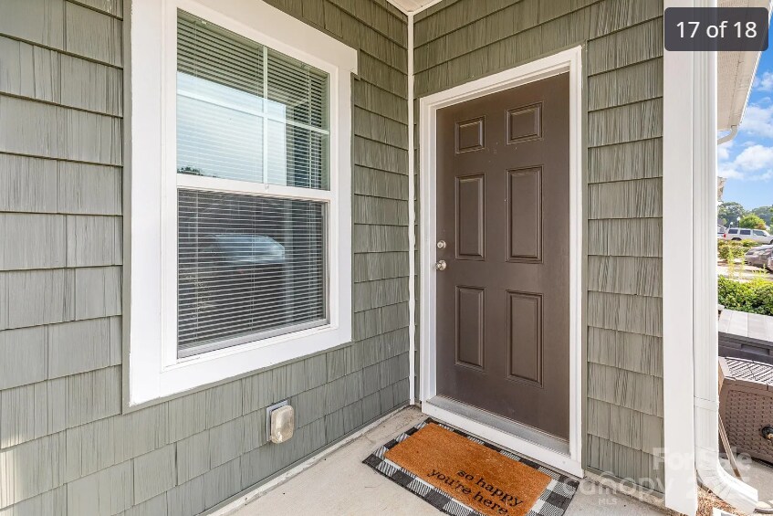 Building Photo - 218 Canina Ln