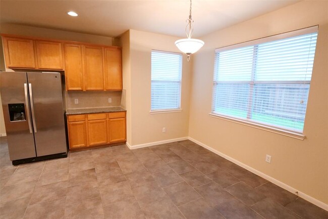 Building Photo - 26427 Longview Creek Dr