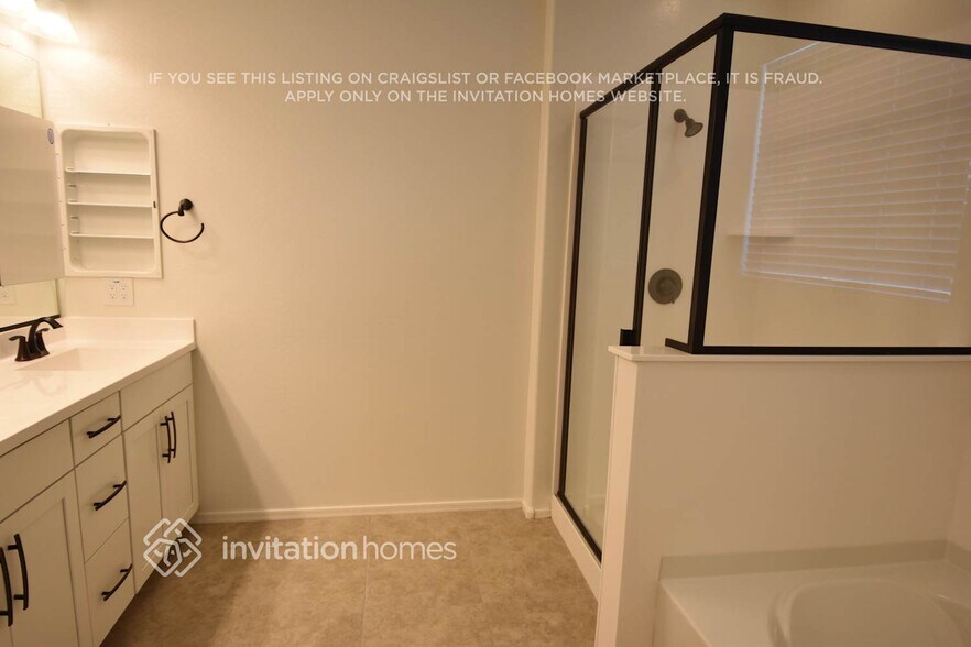 Building Photo - 18752 Rancho Dr