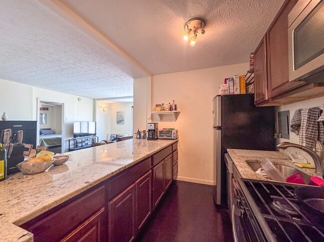 Building Photo - 1440 N St NW