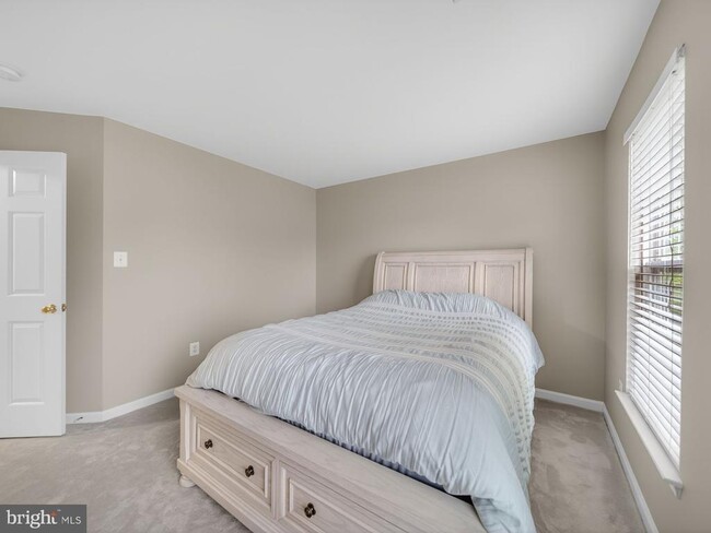 Building Photo - 19028 Noble Oak Dr