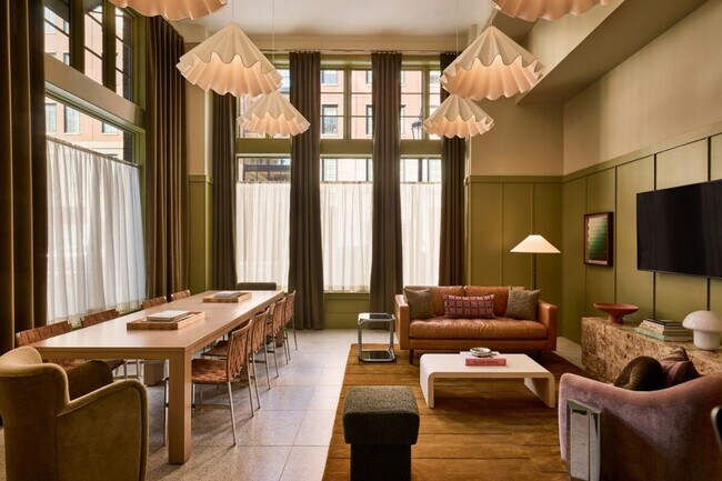 Building Photo - 110 Ann St