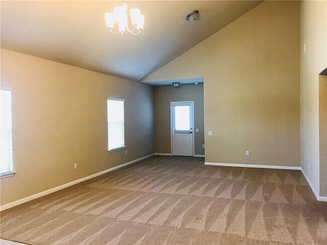 Building Photo - 13813 Harrisglenn Dr