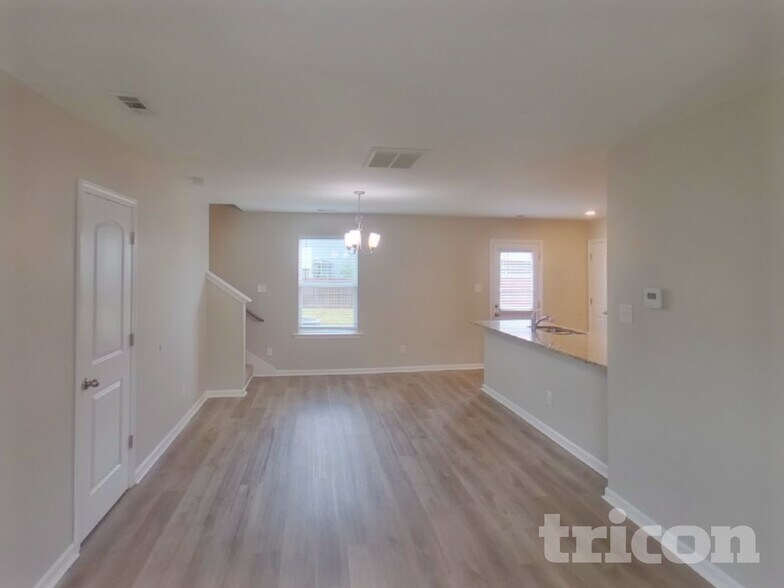 Building Photo - 3706 Burdette Wy.