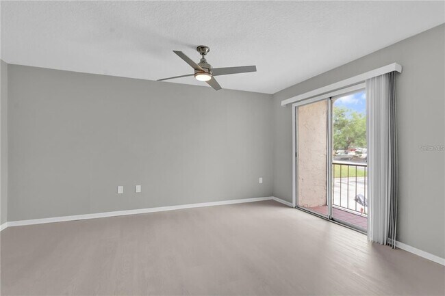 Building Photo - 514 Orange Dr