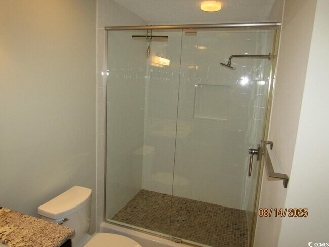 Building Photo - 4560 Greenbriar Dr