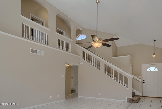 Building Photo - 12110 Sal Rasura Ct