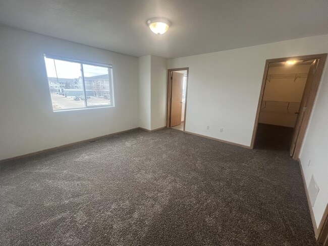 Building Photo - 3322 8th St W