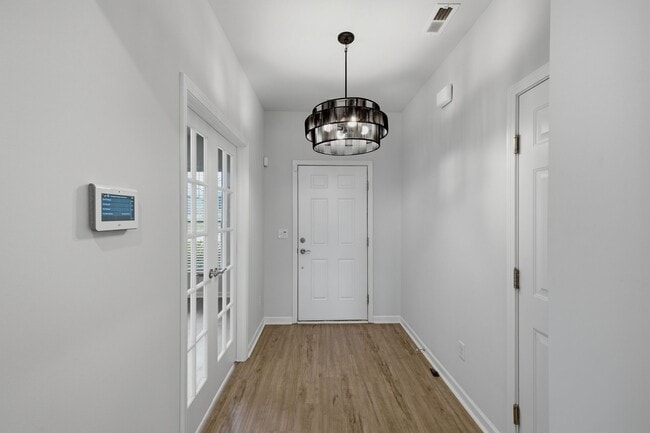 Building Photo - 3707 Clementine Ln