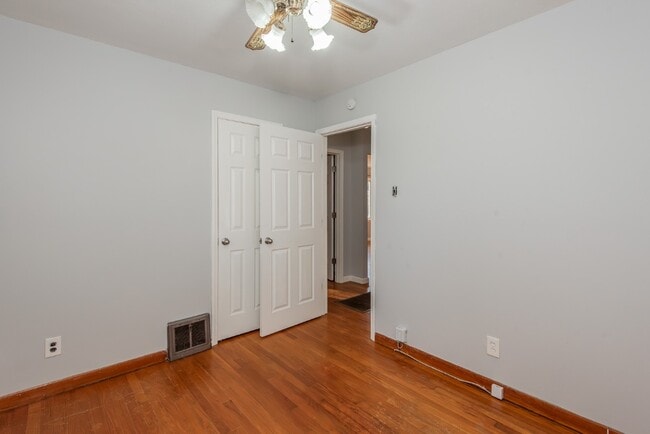 Building Photo - 10701 St Henry Ln