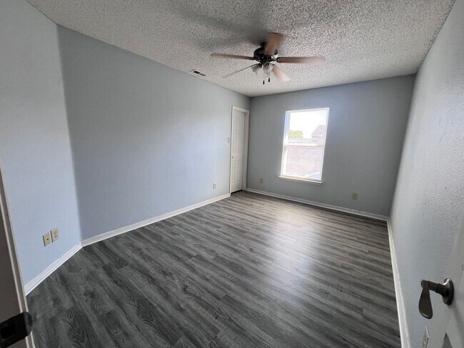 Building Photo - 2726 Chilton Dr