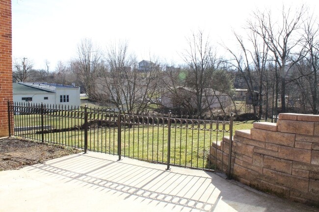 Building Photo - 10228 Clay Lick Rd