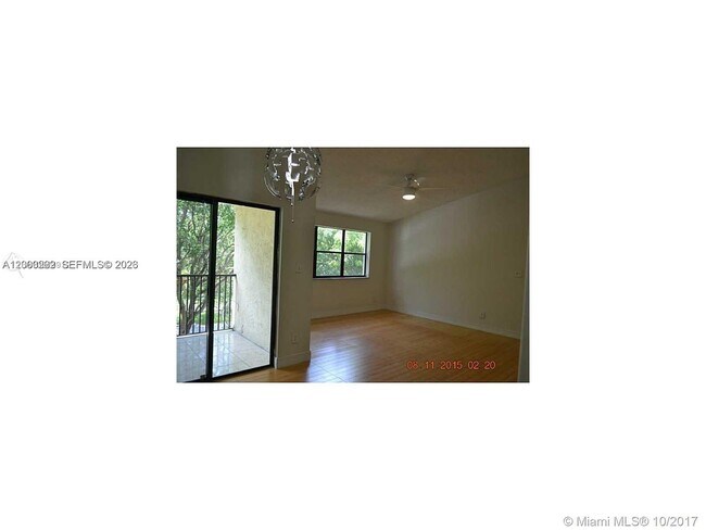 Building Photo - 620 S Park Rd