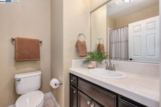 Building Photo - 1207 Villagio Dr