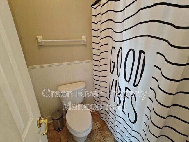 Building Photo - 1505 Majestic View Ln