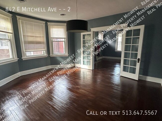 Building Photo - 842 E Mitchell Ave