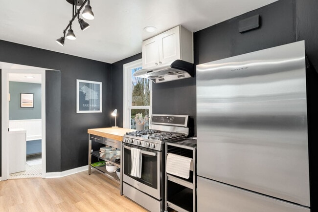 Building Photo - 2749 NW 65th St